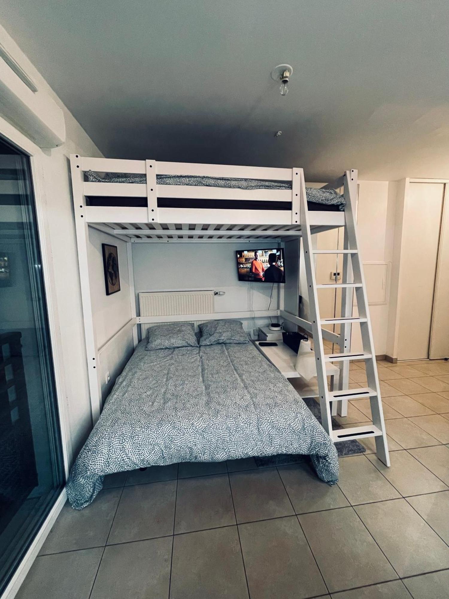 Appartement Lahcen Thorigny-sur-Marne Exterior foto