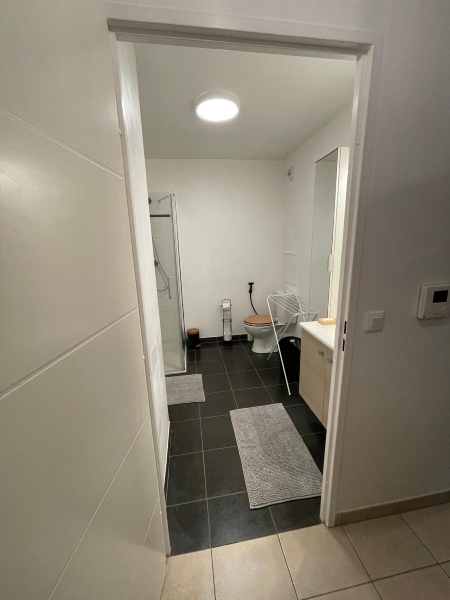 Appartement Lahcen Thorigny-sur-Marne Exterior foto