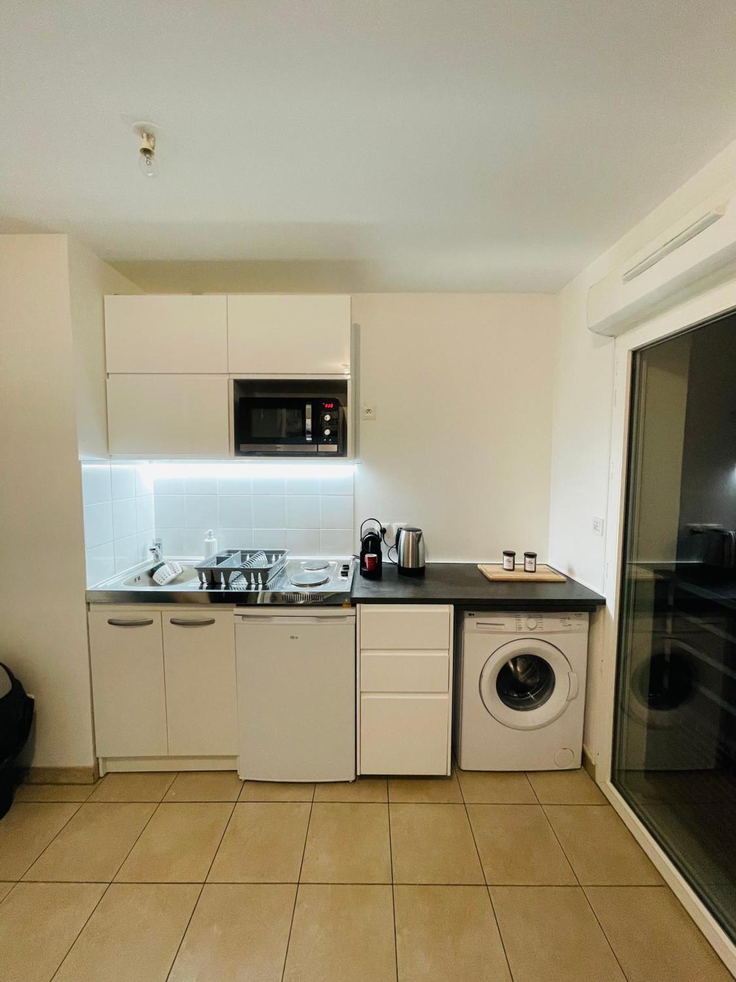 Appartement Lahcen Thorigny-sur-Marne Exterior foto
